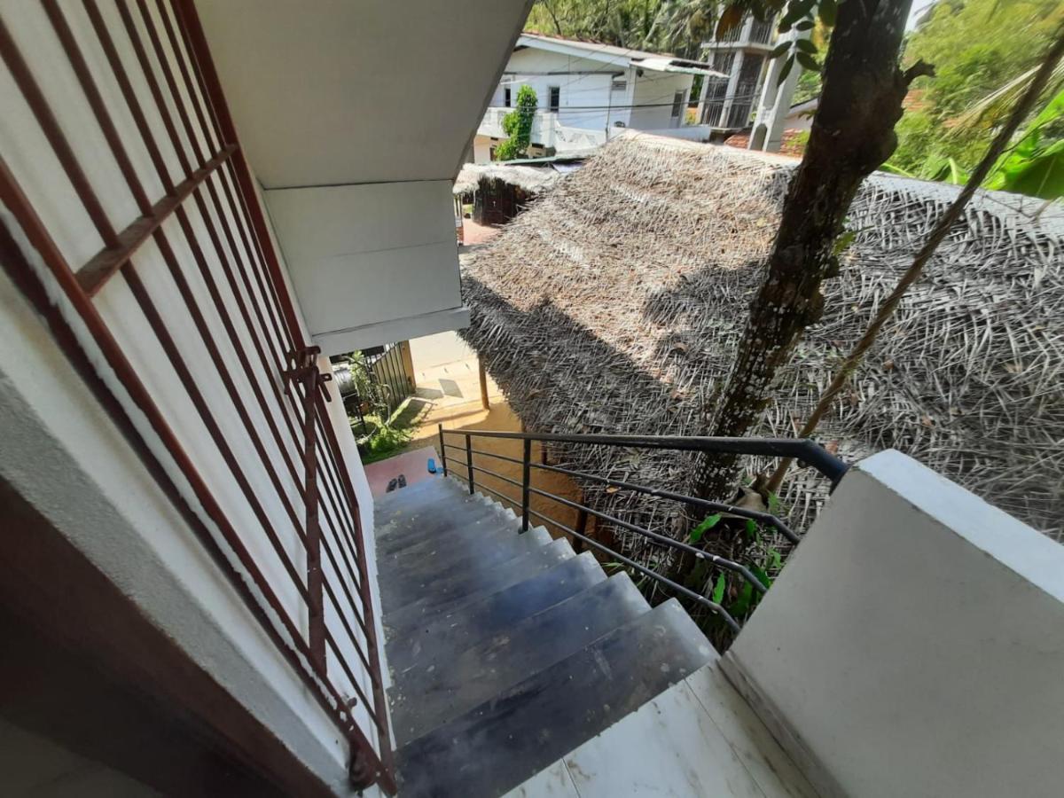 Bluefin Place To Stay Unawatuna Exterior photo